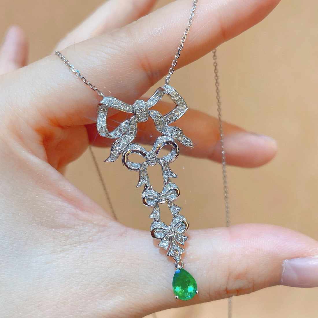 14k Gold 1.67 Ctw Natural Emerald & Diamond Necklace - 4