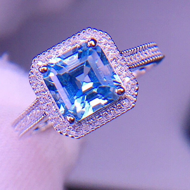 14k Gold 1.85 Ct Natural Aquamarine & Diamond Ring - 2