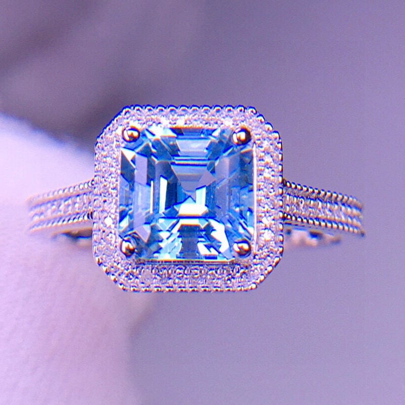 14k Gold 1.85 Ct Natural Aquamarine & Diamond Ring - 6