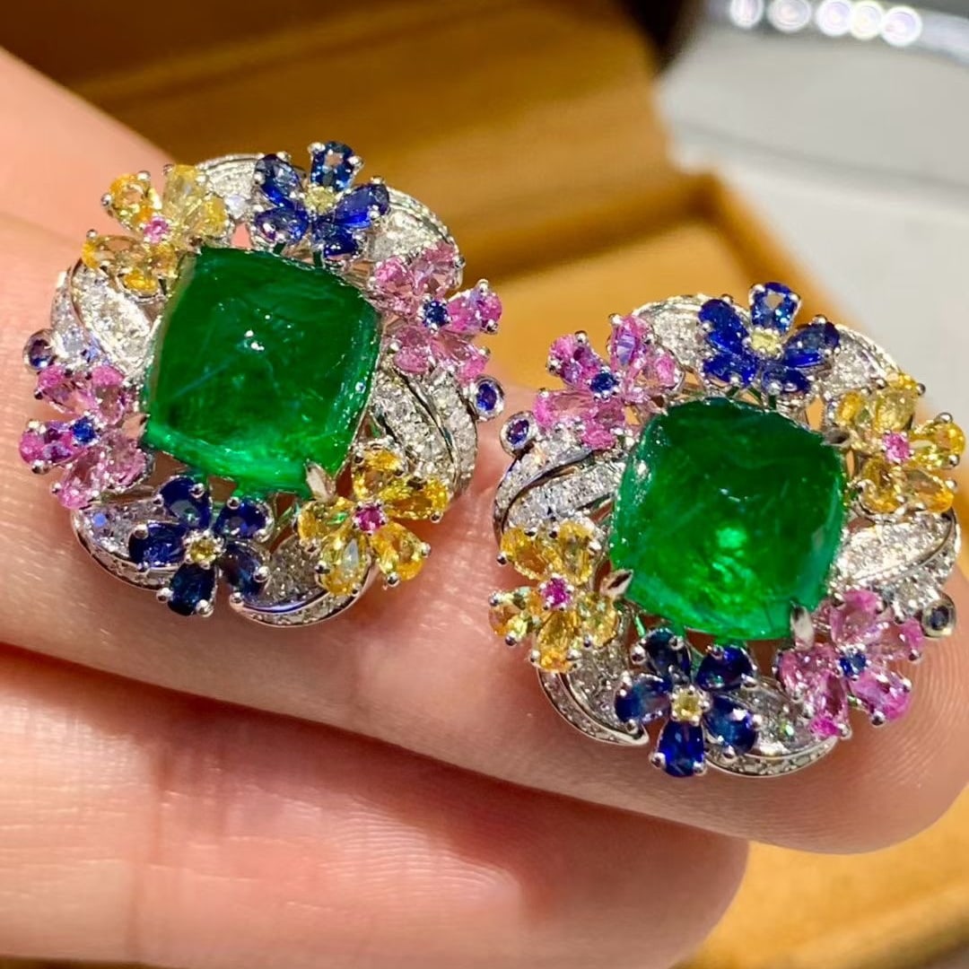 14k Gold 5.45 Ct Vivid Green Natural Emerald & Diamond Earrings - 2