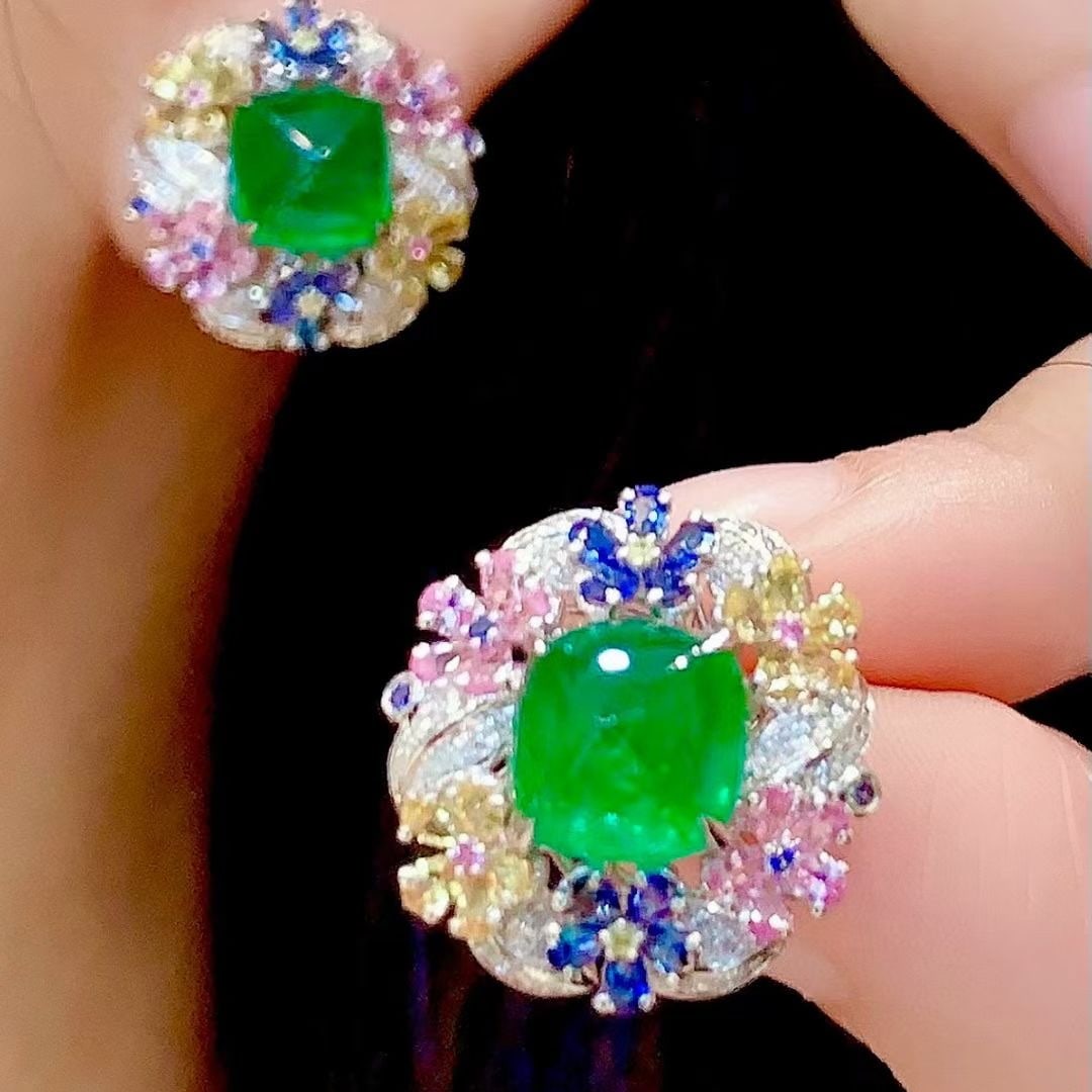 14k Gold 5.45 Ct Vivid Green Natural Emerald & Diamond Earrings - 4