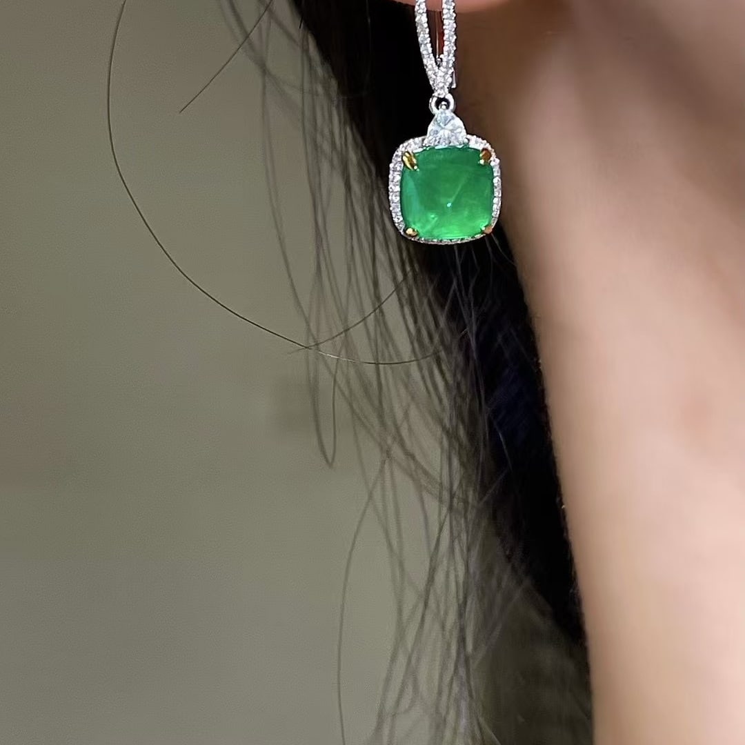 14k Gold 4.49 Ctw Natural Emerald & Sapphire Earrings - 6