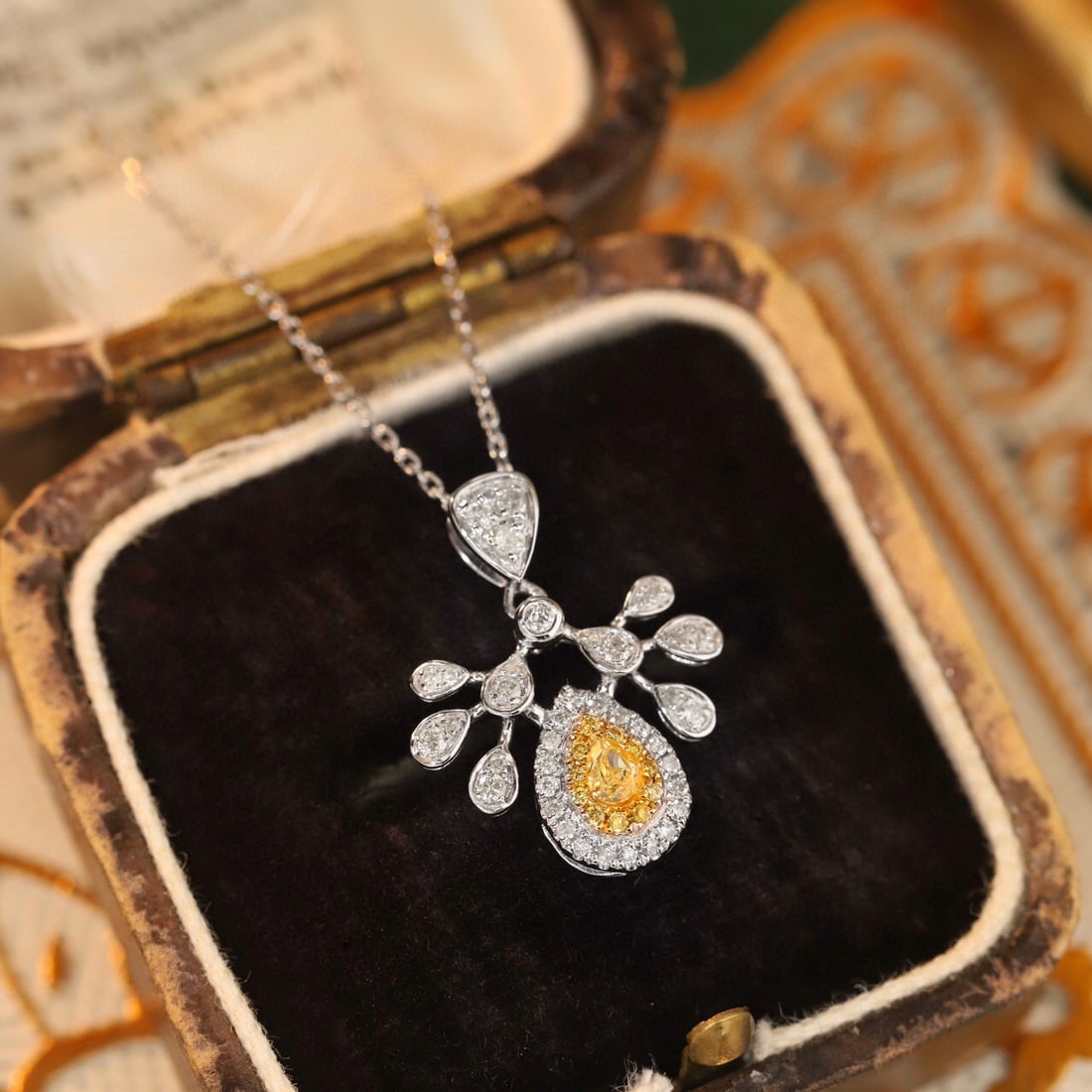 14k Gold 0.35 Ctw Natural Yellow Diamond & Diamond Necklace - 4