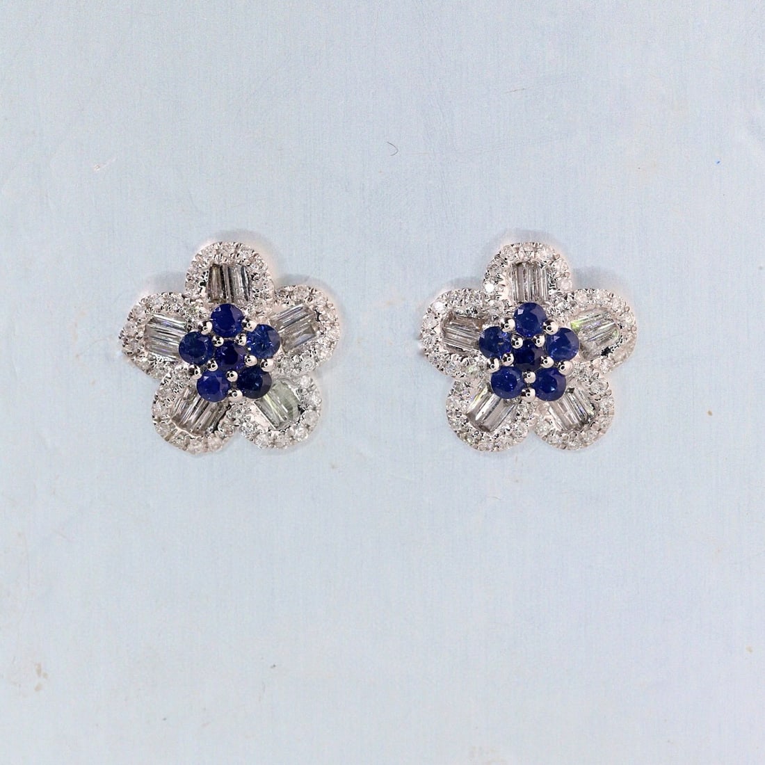 14k Gold 0.92 Ctw Natural Sapphire & Diamond & Flowers Earrings - 3