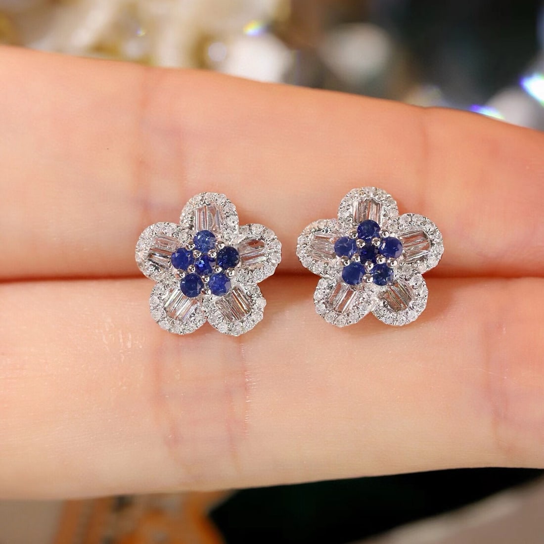 14k Gold 0.92 Ctw Natural Sapphire & Diamond & Flowers Earrings - 6