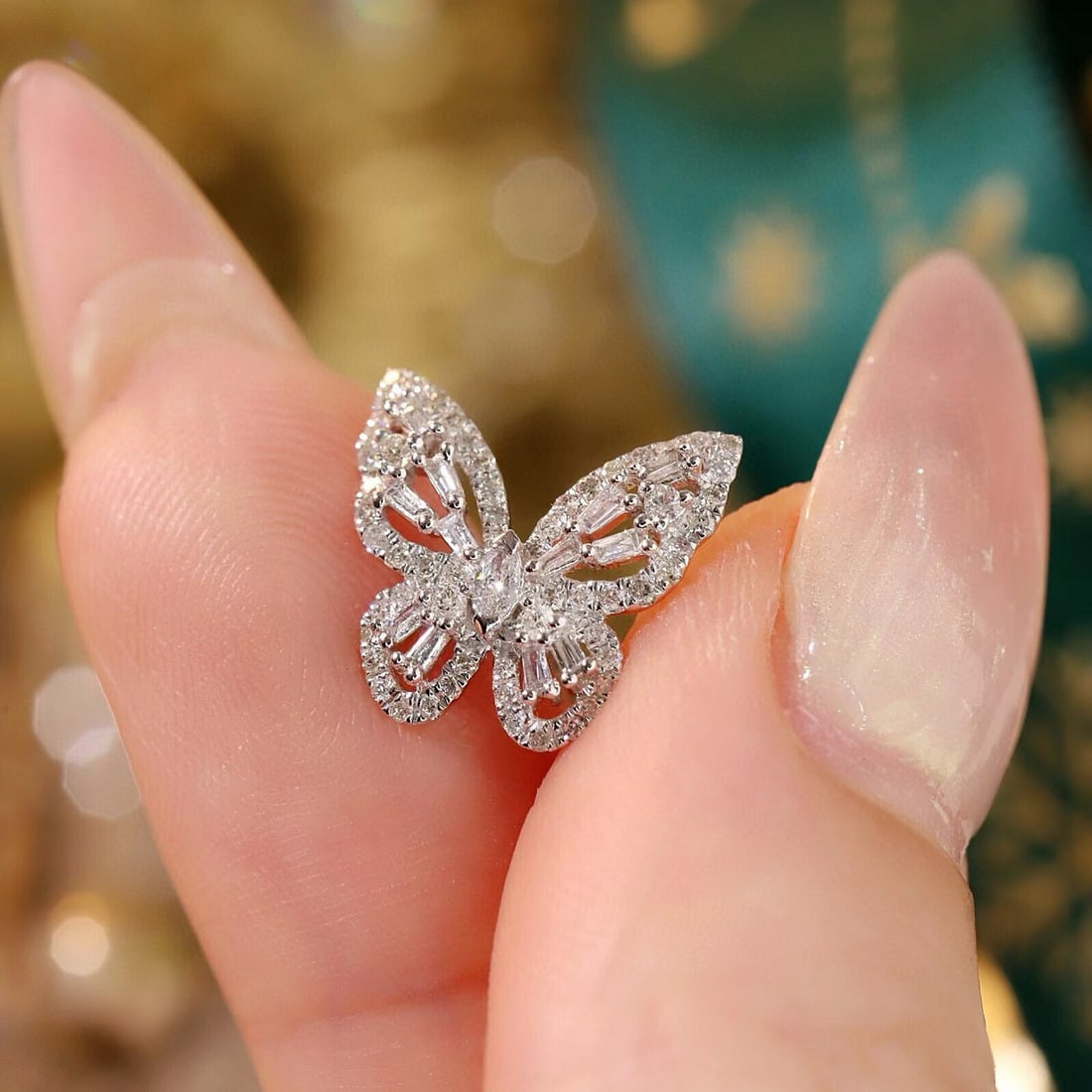 14k Gold 0.64 Ct Natural H Diamond & Butterfly Earrings - 3