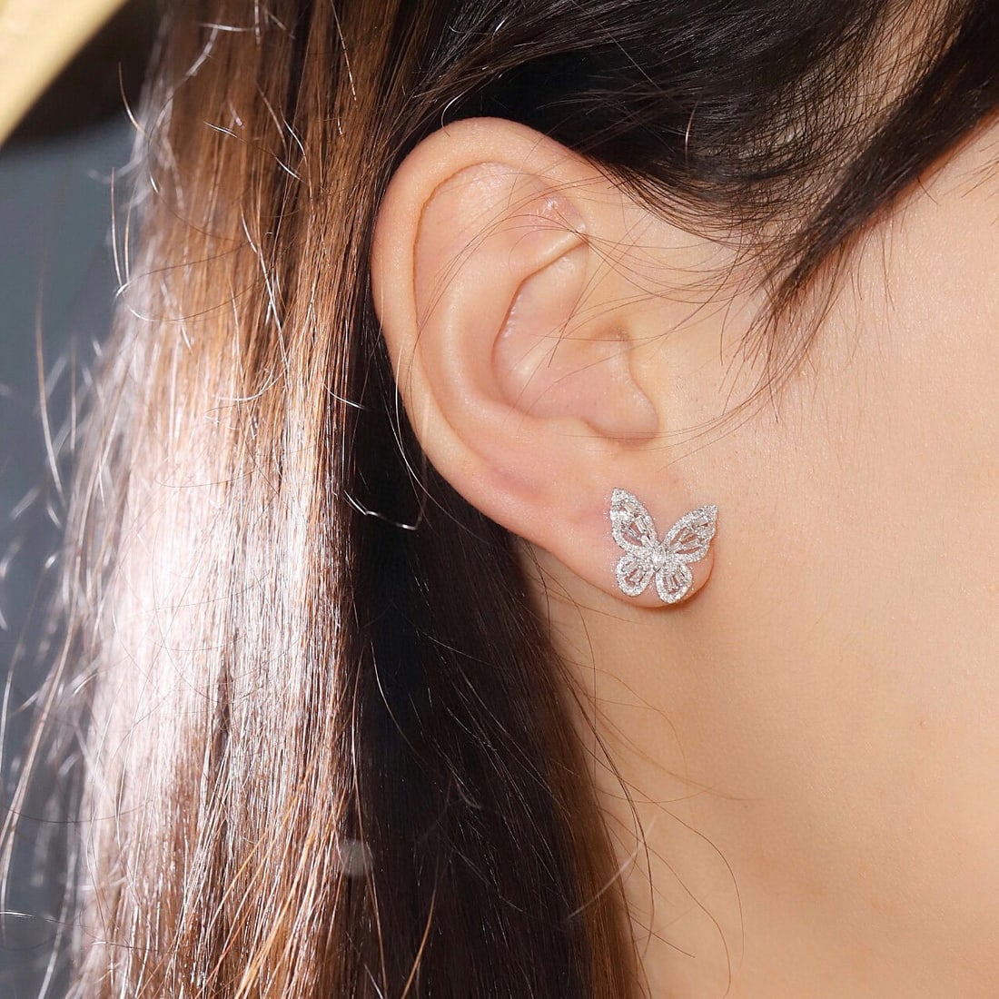 14k Gold 0.64 Ct Natural H Diamond & Butterfly Earrings - 6