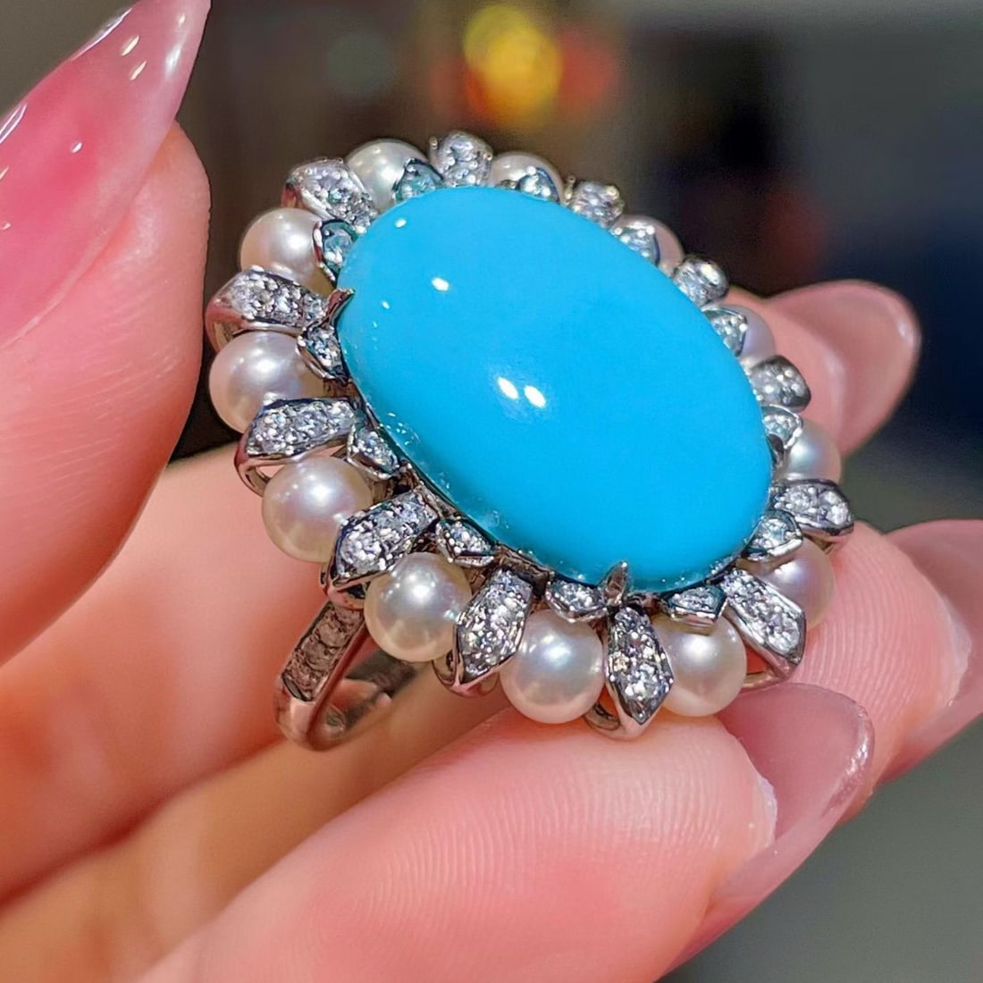 14k Gold 8.39 Ctw Natural Blue Turquoise & Diamond Ring - 4