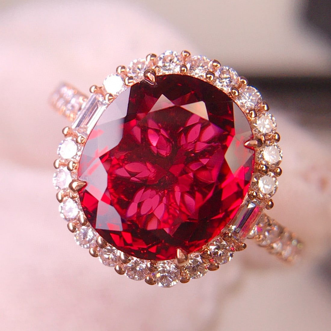 14k Gold 3.1 Ct Natural Tourmaline & Diamond Ring - 4