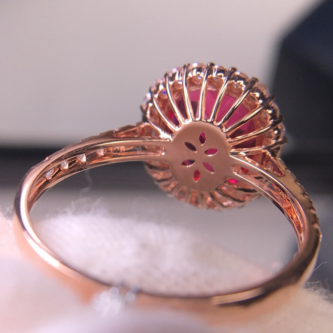 14k Gold 3.1 Ct Natural Tourmaline & Diamond Ring - 7