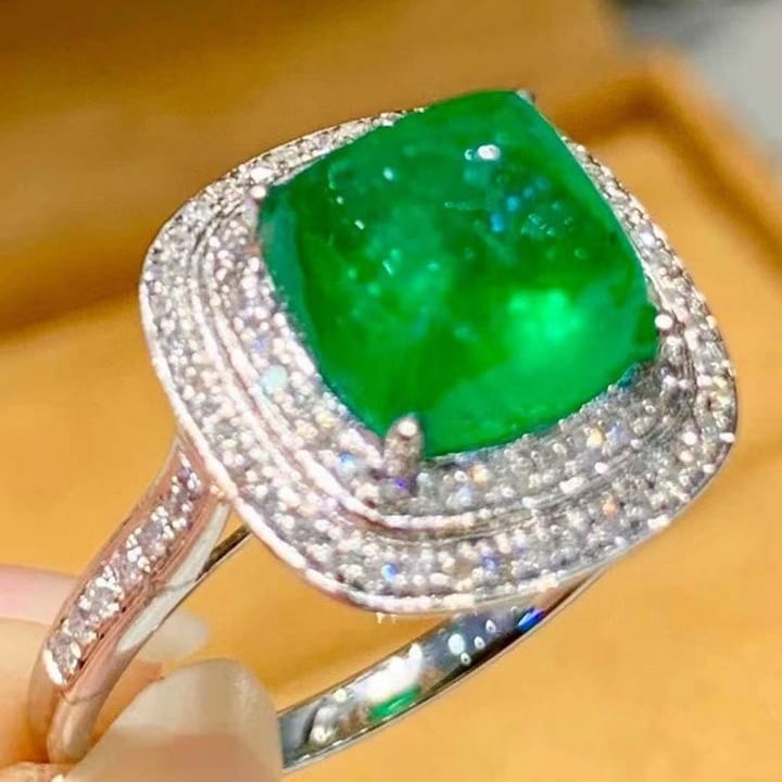 14k Gold 2.85 Ct Natural Emerald & Diamond Ring - 3