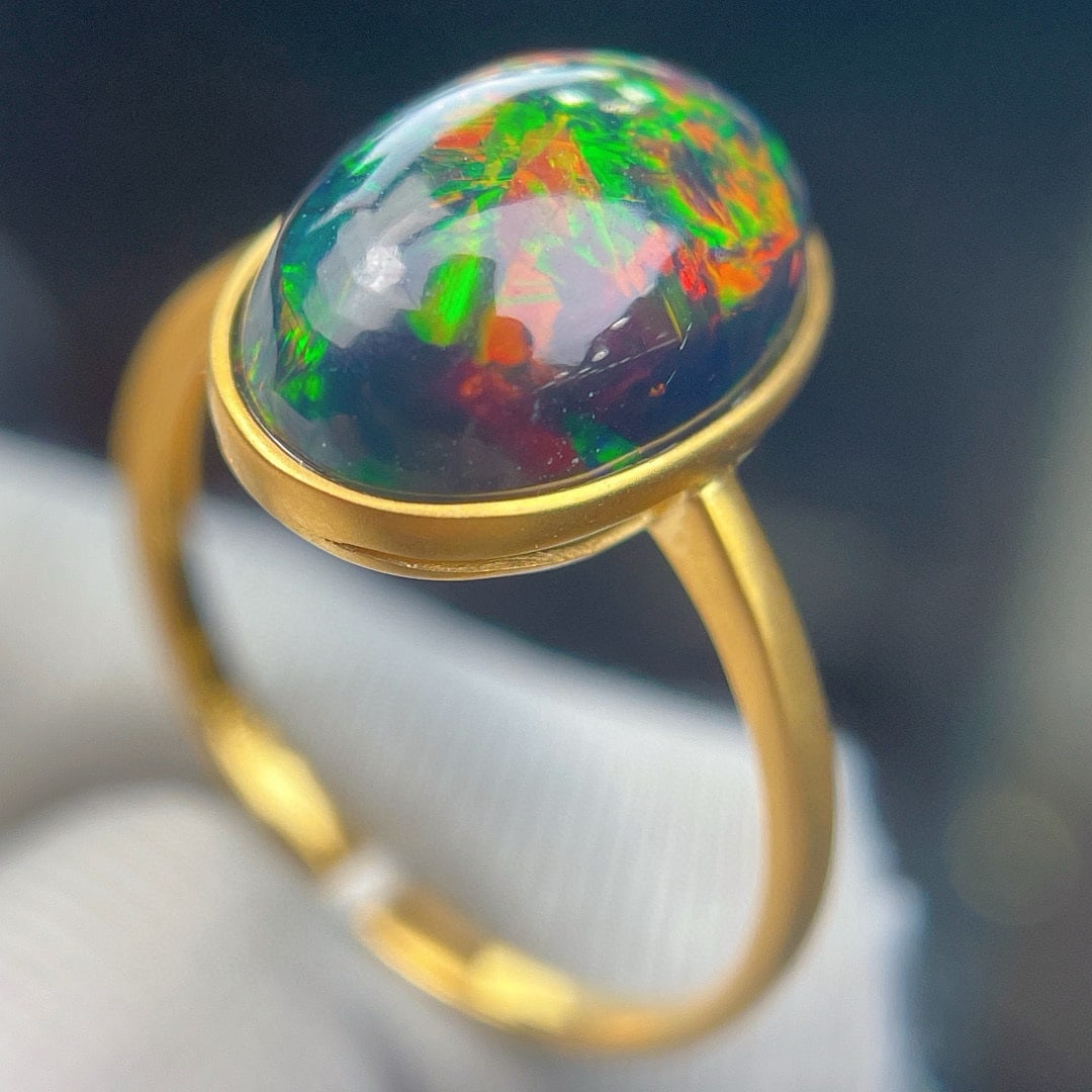 14k Gold 3.88 Ct Natural Opal Ring - 3