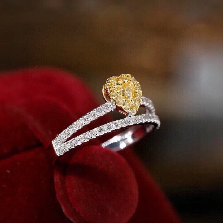 14k Gold 0.5 Ct Natural Color Diamond Ring - 5