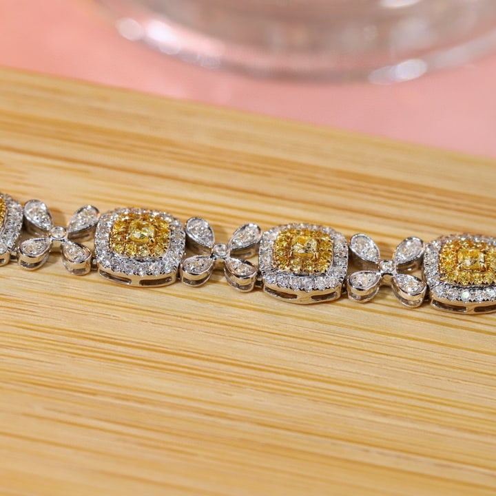 14k Gold 2.85 Ct Natural Color Diamond Bracelet - 2