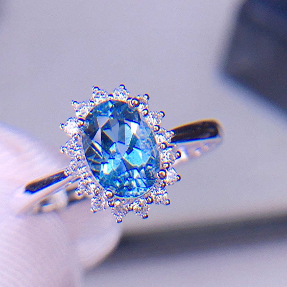 14k Gold 1.06 Ct Natural Aquamarine & Diamond Ring - 5