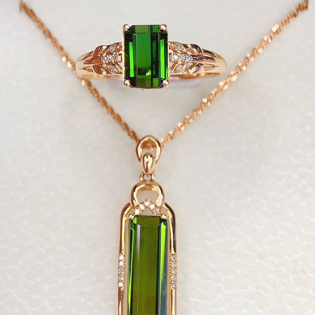 14k Gold 3.98 Ct Natural Tourmaline & Diamond Jewelry Set: Ref:231131235 // gold content:14k gold // ring size:7. 25us // // pendant(without chain) // main gemstone:tourmaline // shape:octagonal // carat weight:2. 38ct // color:green // treatment:natural // /