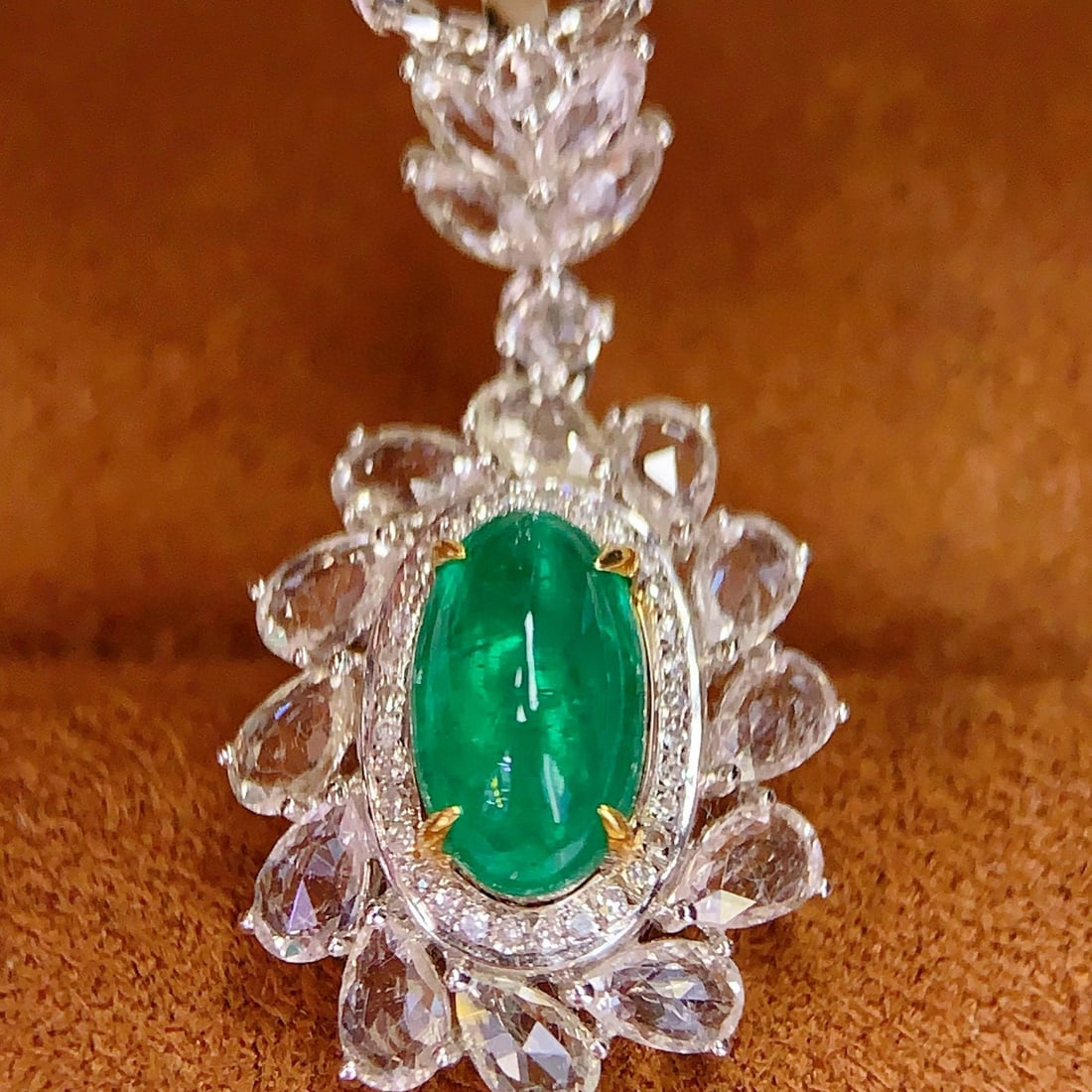 14k Gold 2 Ct Natural Emerald & Diamond & Sapphire Pendant( Without Chain ): Ref:231131242 // gold content:14k gold // main gemstone:emerald // shape:oval // carat weight:2ct // color:green // treatment:natural // // adjacent gemstone 2 : diamond // number of stones:33 //