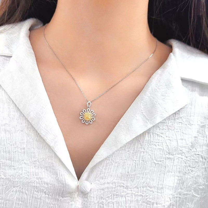 14k Gold 0.80 Ctw Natural Yellow Diamond & Diamond Pendant( Without Chain ) - 2