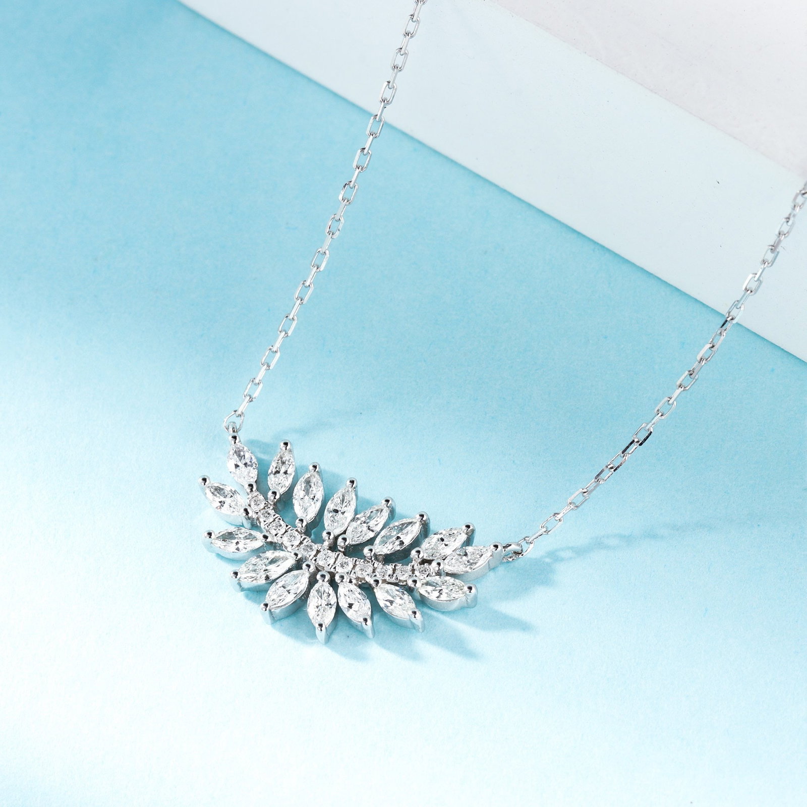 14k Gold 0.57 Ctw Natural H Diamond Necklace - 2