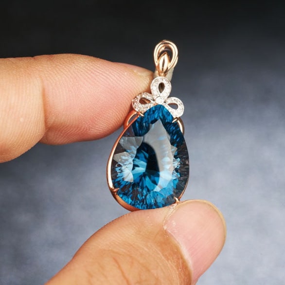 14k Gold 17.35 Ct Natural Topaz & Diamond Pendant( Without Chain ) - 8