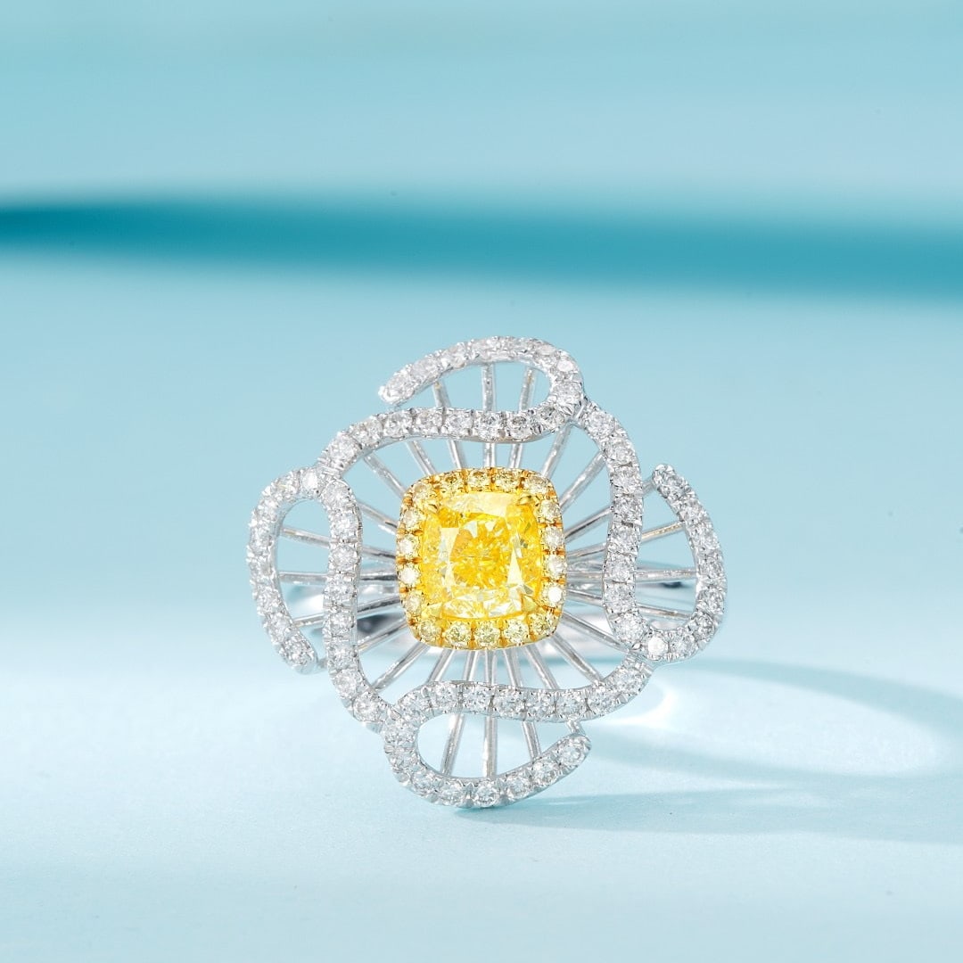 14k Gold 1.62 Ctw Natural Yellow Diamond & Diamond Ring: Ref:231132030 // gold content:14k gold // ring size:7. 25us // // main gemstone:yellow diamond // shape:cushion // carat weight:1. 01ct // color:yellow // treatment:natural // // adjacent gemstone