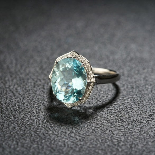 14k Gold 4.69 Ct Natural Aquamarine & Diamond Ring - 3