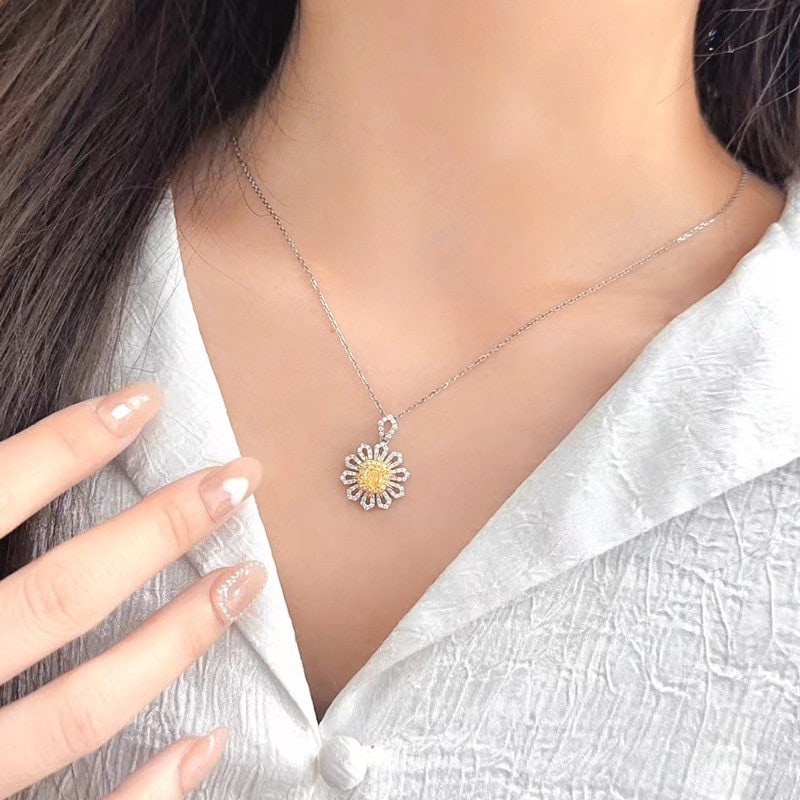 14k Gold 0.80 Ctw Natural Yellow Diamond & Diamond Pendant( Without Chain ) - 3