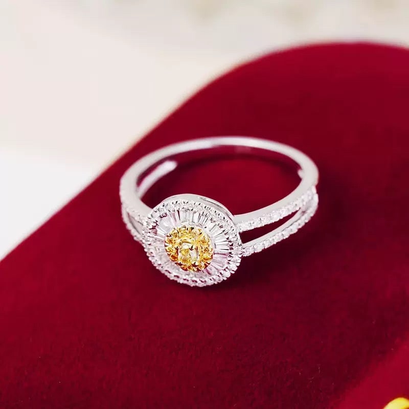 14k Gold 0.7 Ct Natural Color Diamond Ring - 3