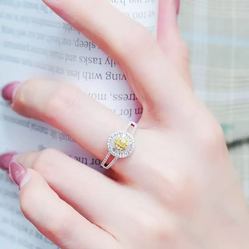 14k Gold 0.7 Ct Natural Color Diamond Ring - 5