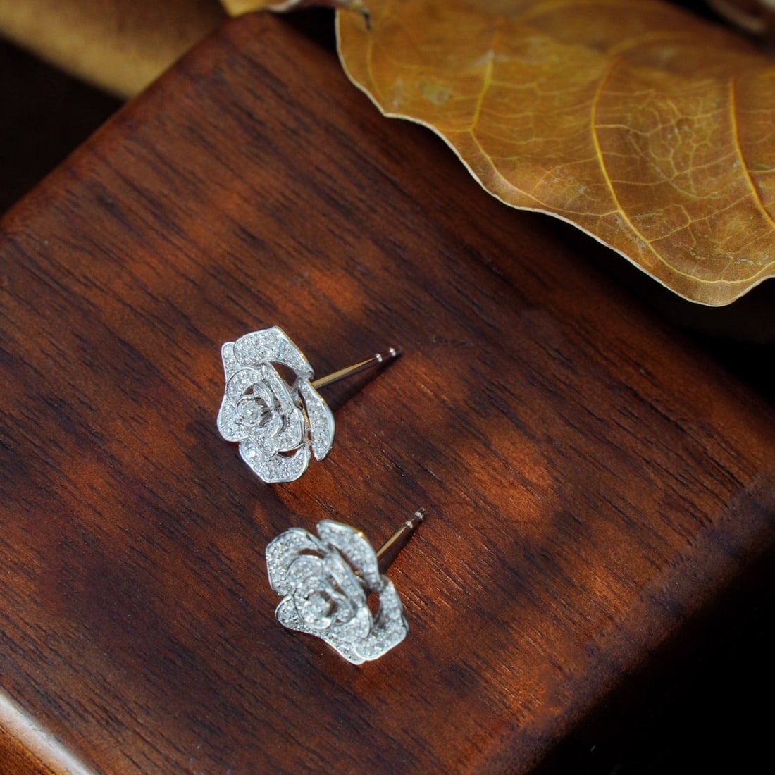 14k Gold 0.5 Ct Natural H Diamond & Flowers Earrings - 3