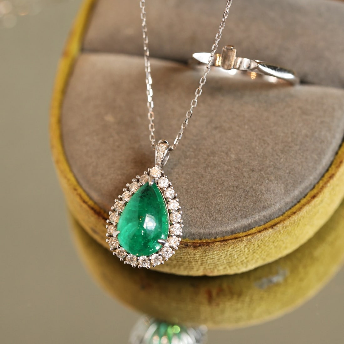 14k Gold 4.15 Ctw Natural Emerald & Diamond Ring/pendant( Without Chain ) - 4