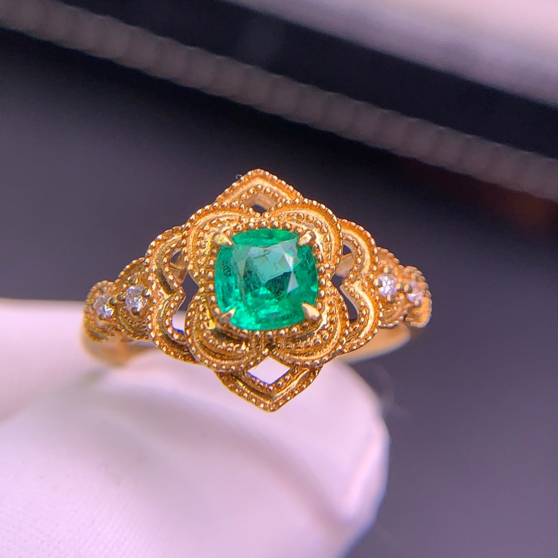 14k Gold 0.53 Ct Natural Emerald & Diamond Ring: Ref:231132100 // gold content:14k gold // ring size:7. 25us // // main gemstone:emerald // shape:cushion // carat weight:0. 53ct // color:green // treatment:natural // // adjacent gemstone 2 :