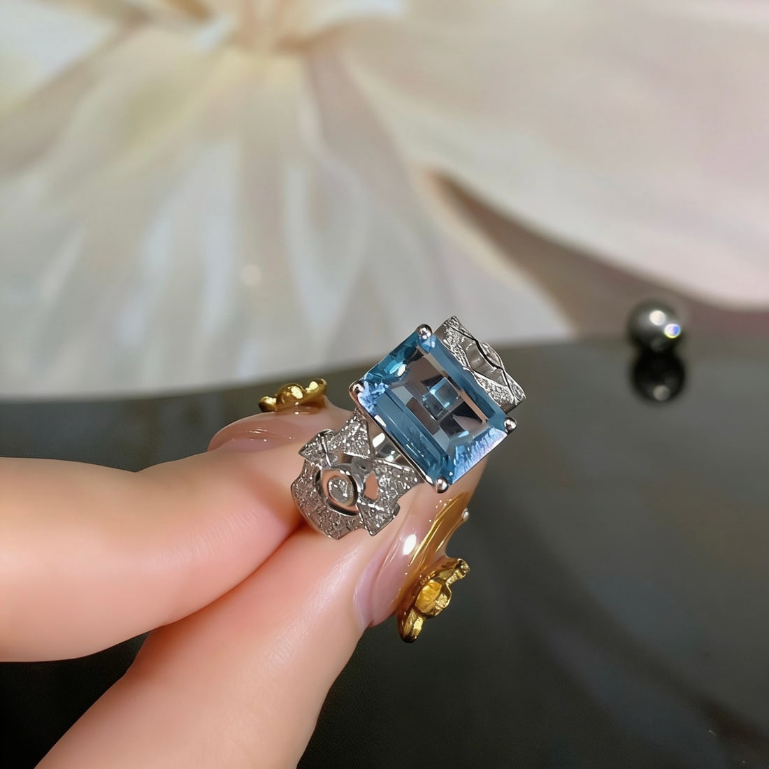 14k Gold 2.43 Ct Natural Aquamarine & Diamond Ring - 4