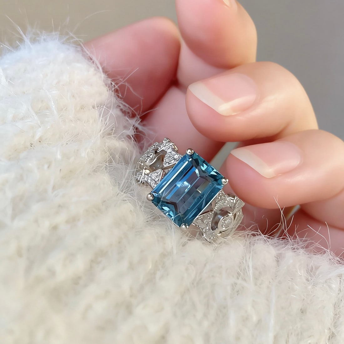 14k Gold 2.43 Ct Natural Aquamarine & Diamond Ring - 6