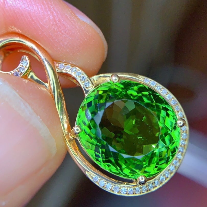 14k Gold 7.0 Ct Natural Tourmaline & Diamond Pendant( Without Chain ) - 2