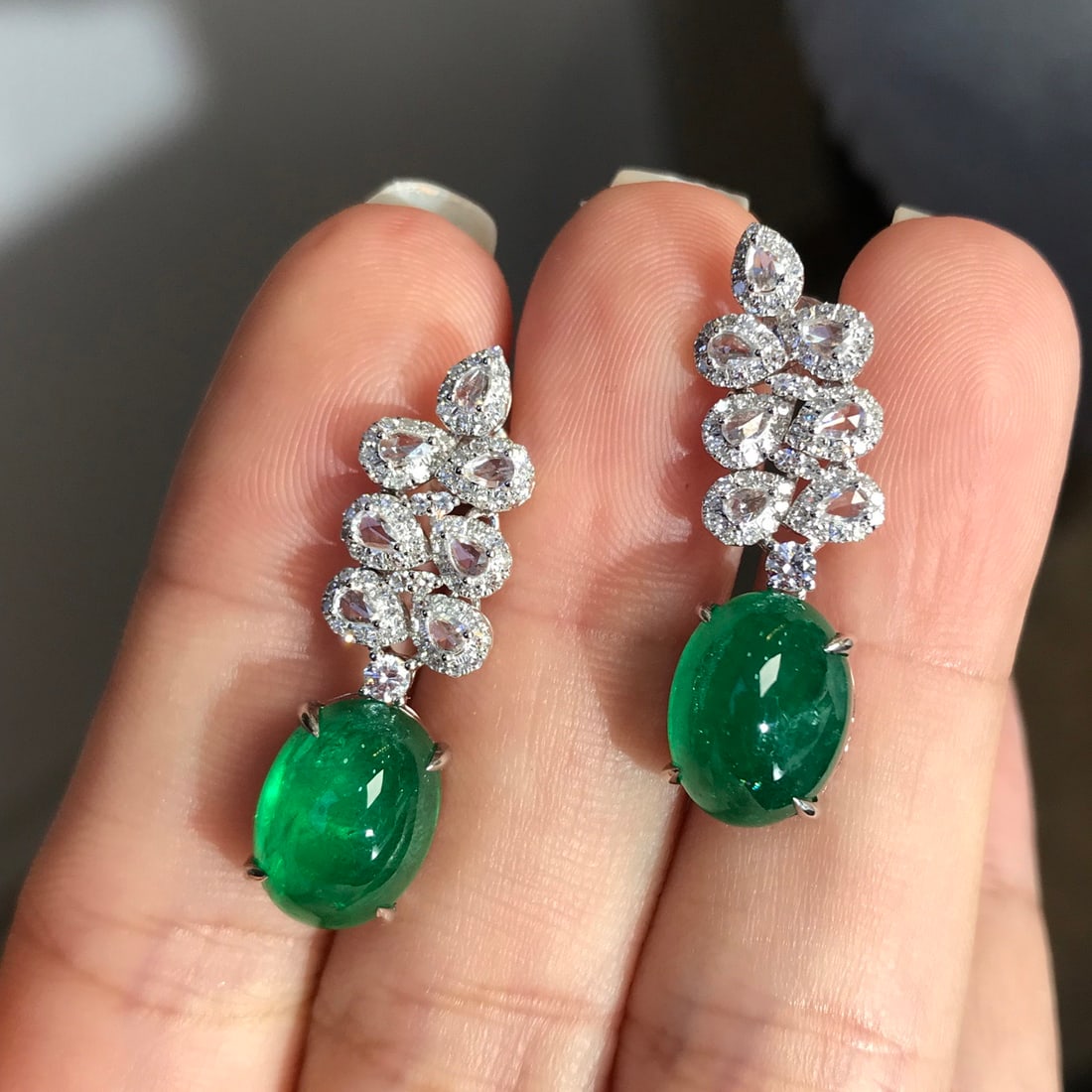 14k Gold 10.32 Ctw Natural Emerald & Diamond Earrings - 4