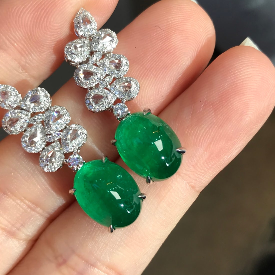 14k Gold 10.32 Ctw Natural Emerald & Diamond Earrings - 5