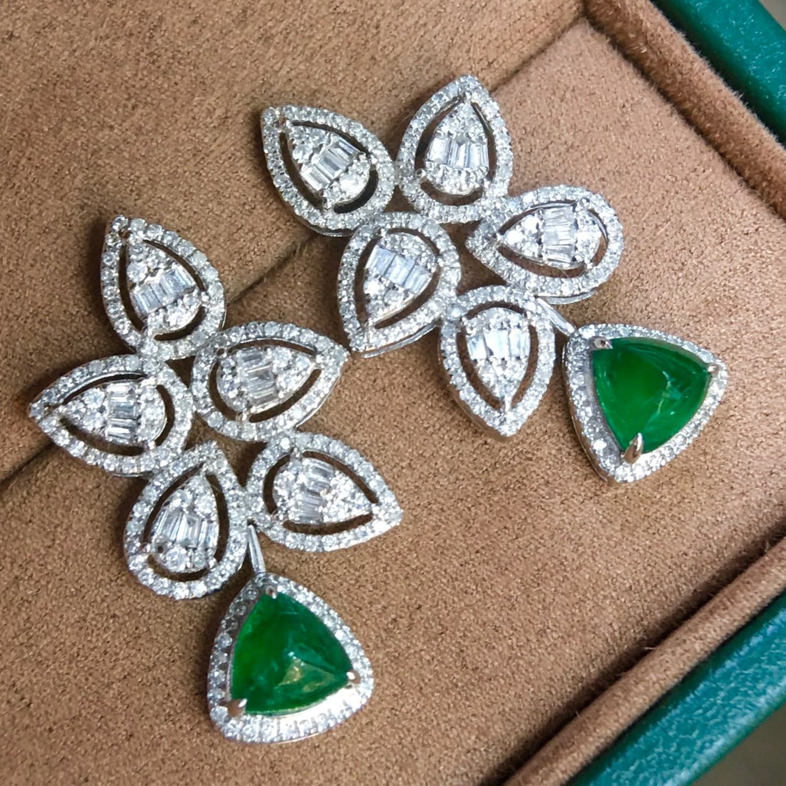 14k Gold 2.42 Ctw Natural Emerald & Diamond Earrings - 2