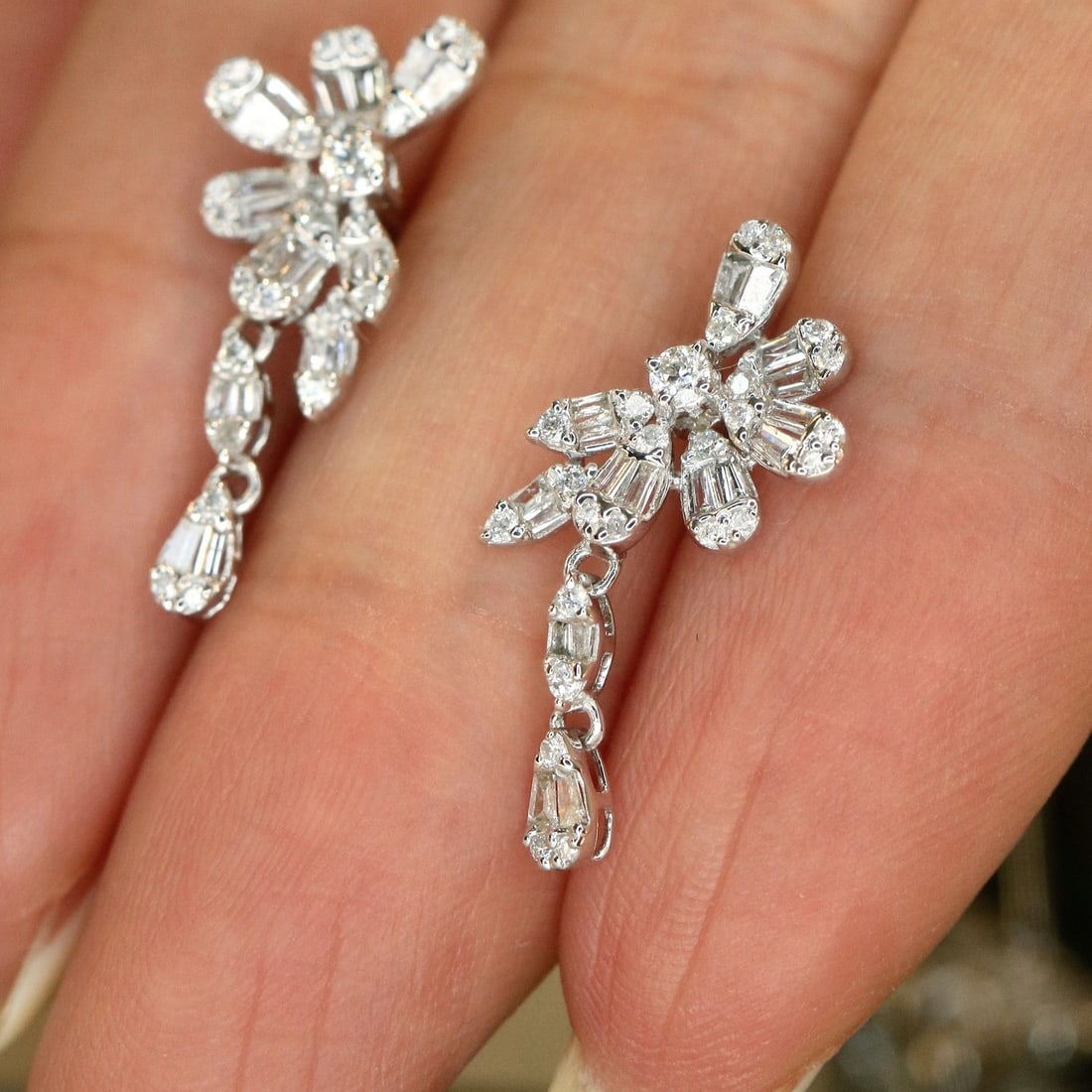 14k Gold 0.66 Ct Natural H Diamond Earrings - 6