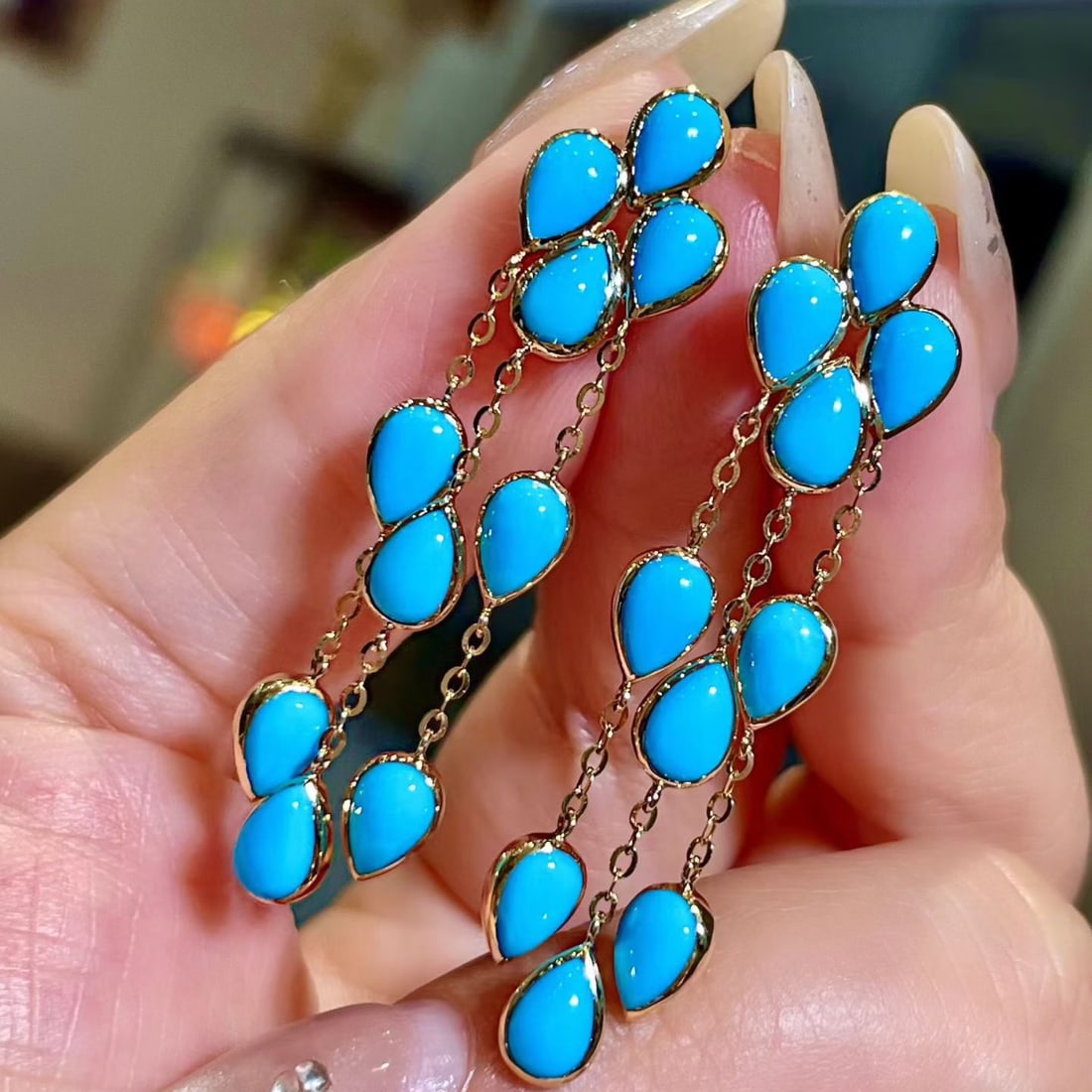 14k Gold 8.0 Ct Natural Blue Turquoise Earrings - 3