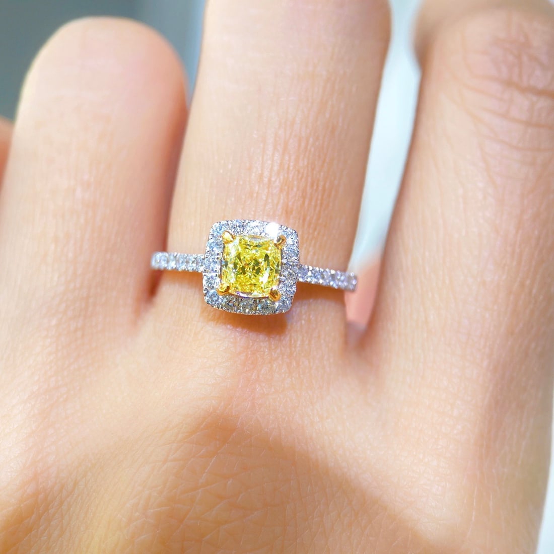 Gia Certified 14k Gold 1.38 Ctw Natural Yellow Diamond & Diamond Ring - 3