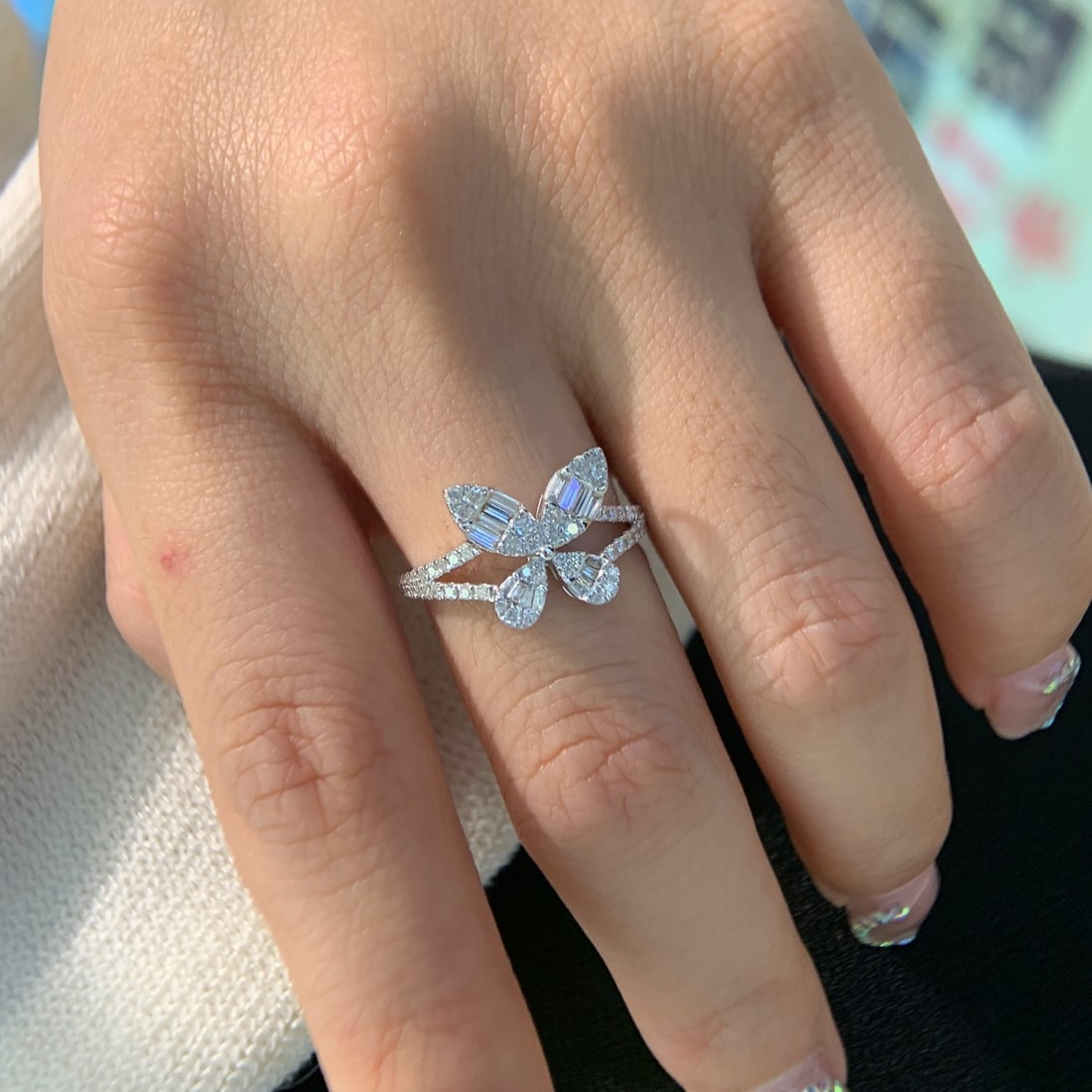 14k Gold 0.56 Ct Natural H Diamond Ring - 6