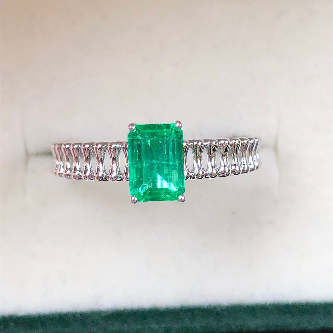 14k Gold 0.51 Ct Natural Emerald Ring: Ref:231132197 // gold content:14k gold // ring size:7. 25us // // main gemstone:emerald // shape:octagonal // carat weight:0. 51ct // color:green // treatment:natural // Condition: NewLow Estimate: