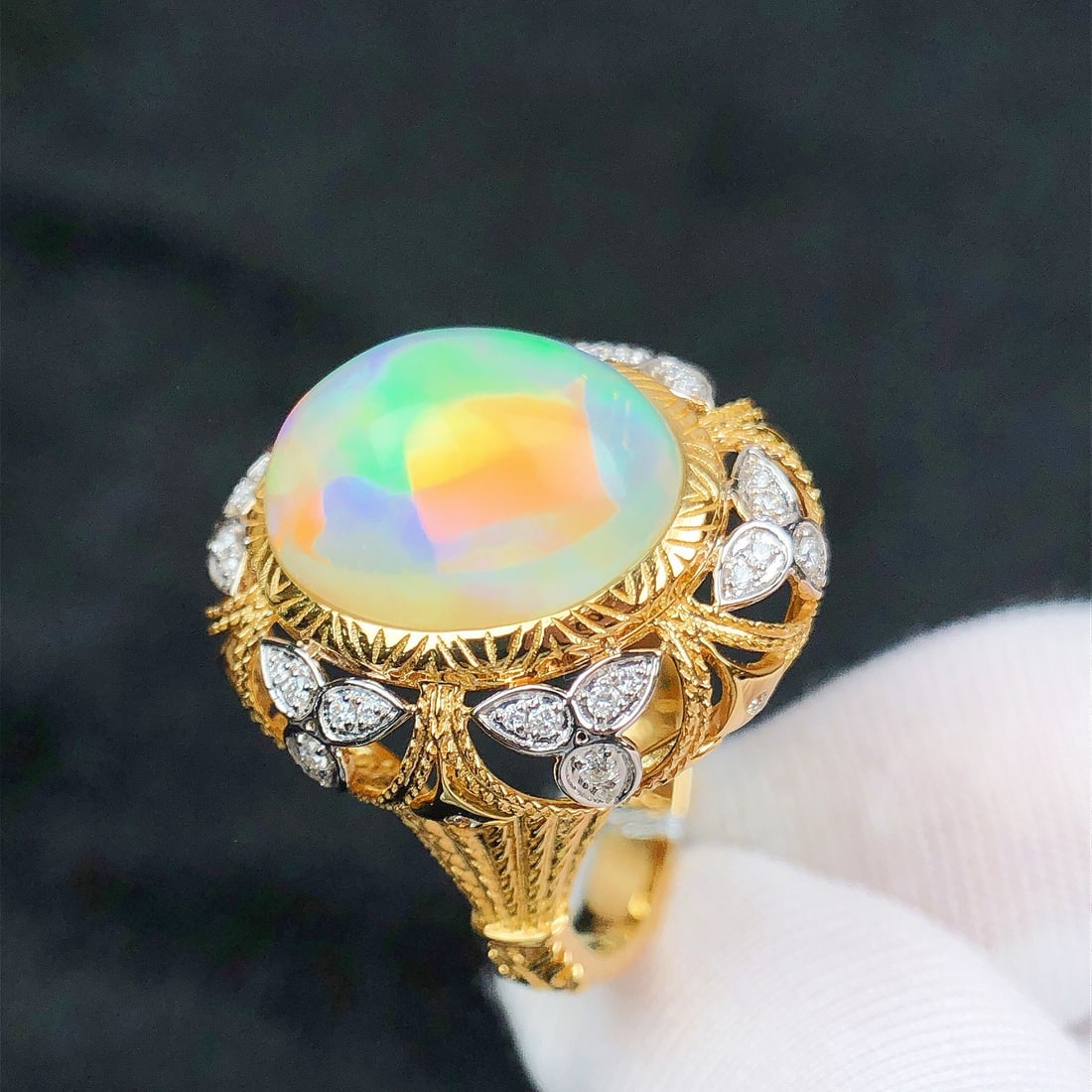 14k Gold 5.43 Ctw Natural Opal & Diamond Ring - 5