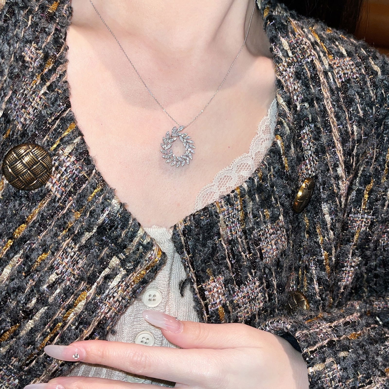 14k Gold 0.80 Ct Natural H Diamond Pendant( Without Chain ): Ref:231132226 // gold content:14k gold // main gemstone:diamond // shape:round // carat weight:0. 80ct // clarity grade:vs-si // color:h // treatment:natural // cut grade:g // Condition: NewLow