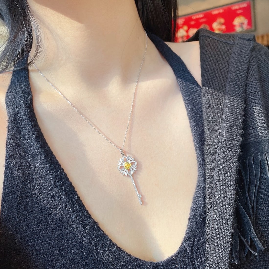 14k Gold 0.84 Ctw Natural Yellow Diamond & Diamond Pendant( Without Chain ) - 4