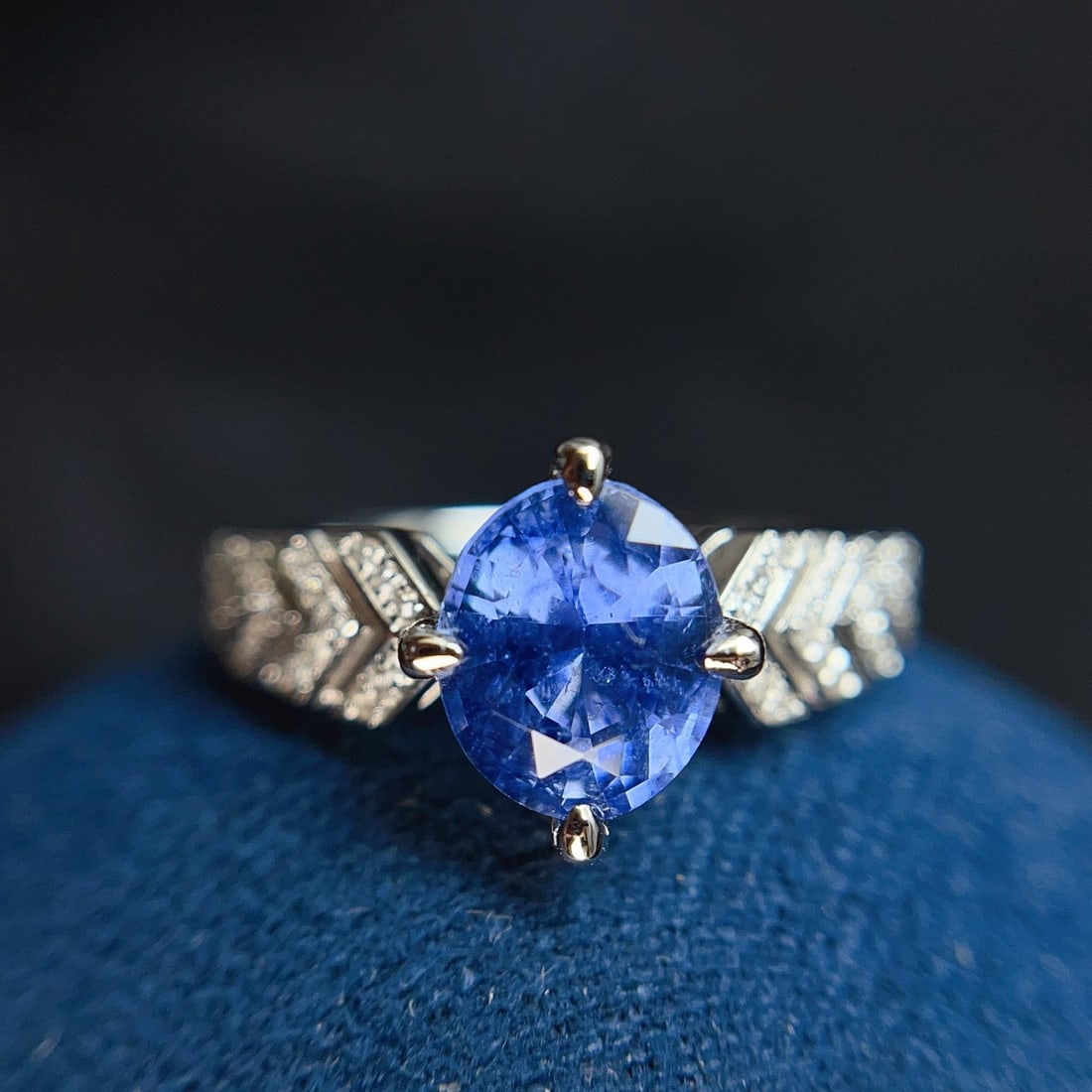 14k Gold 1.65 Ct Natural Sapphire & Diamond Ring - 4