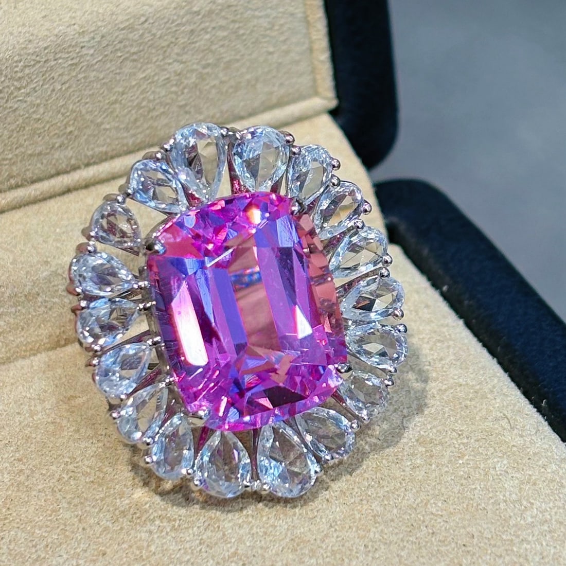 14k Gold 20.03 Ctw Natural Kunzite & Sapphire Ring - 3