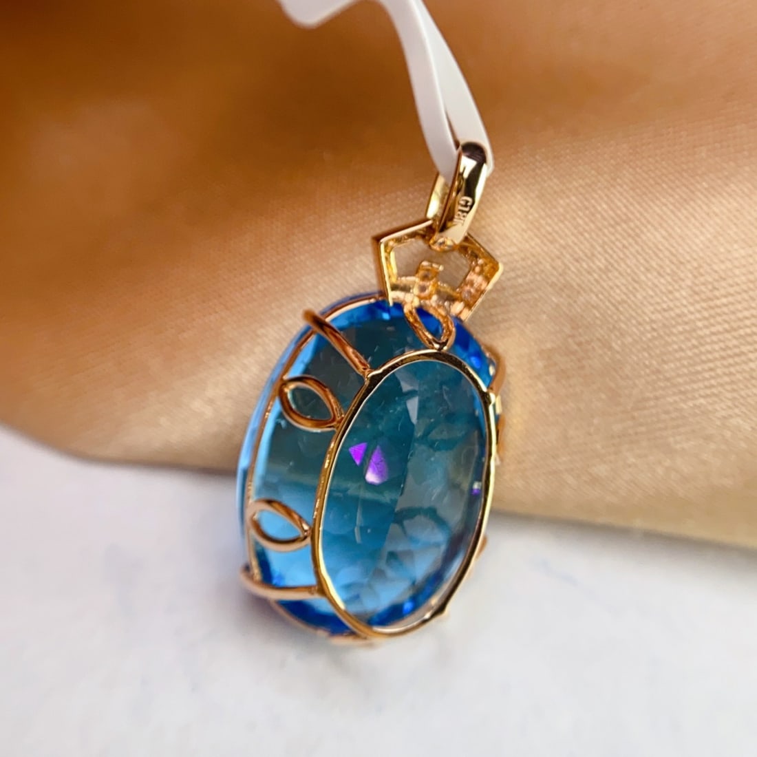 14k Gold 26.50 Ct Natural Topaz & Diamond Pendant( Without Chain ) - 2