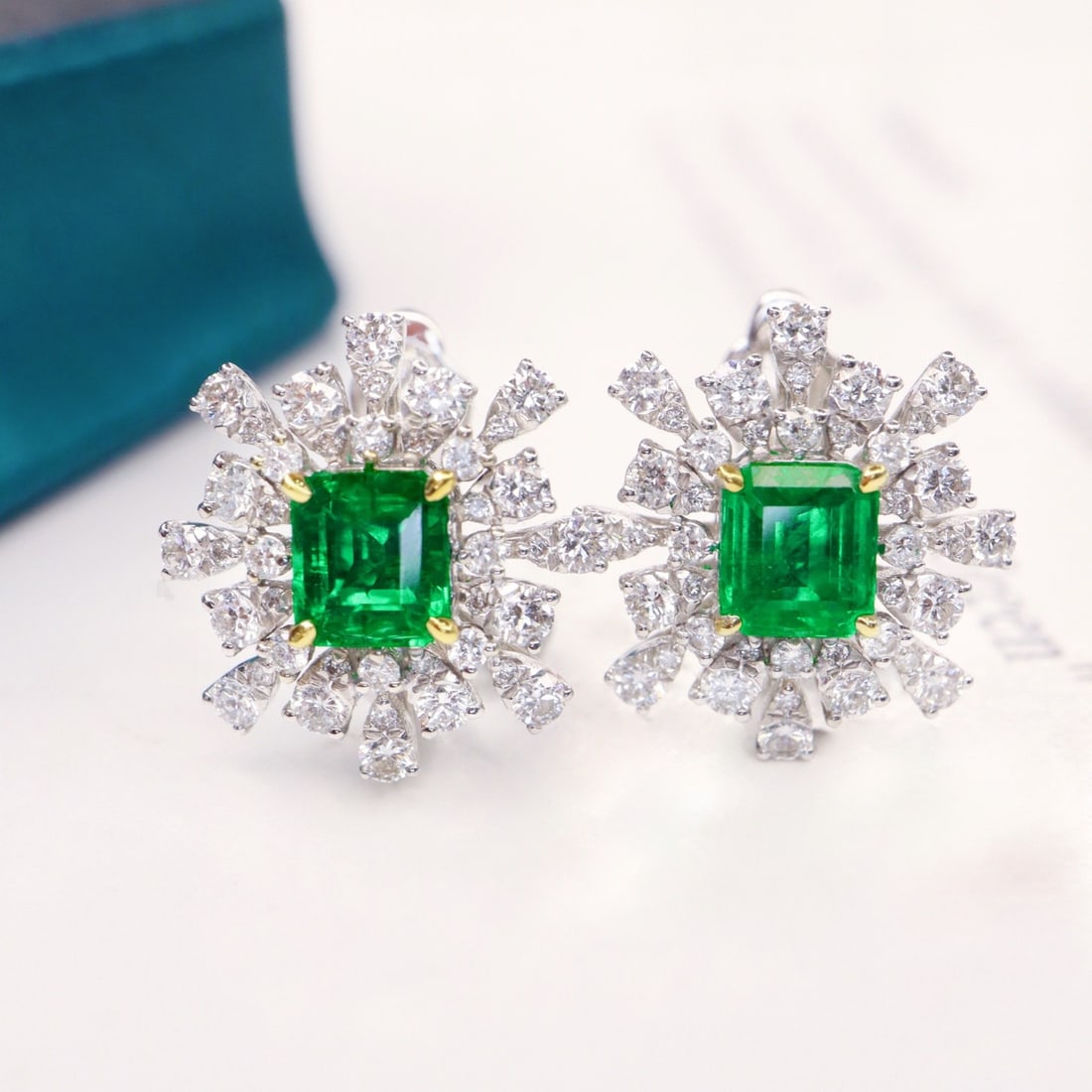14k Gold 1.83 Ctw Vivid Green Natural Emerald & Diamond Earrings - 4
